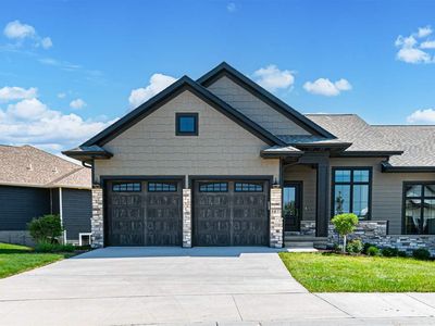 387 Hidden Ridge Dr, Coralville, IA, 52441