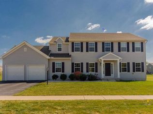 3251 Raintree Rd, York, PA 17404