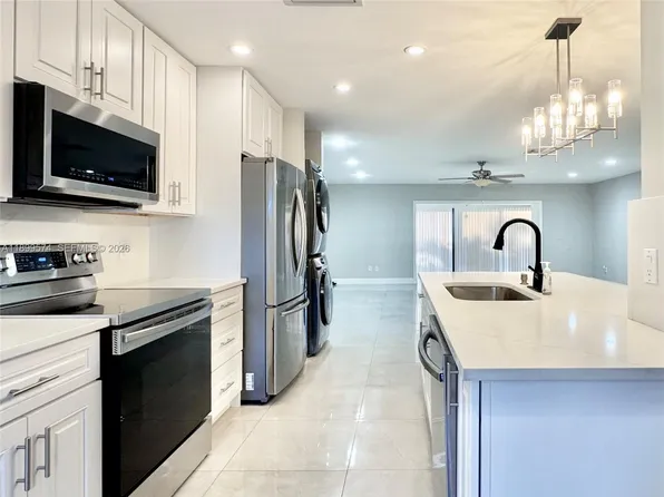 21643 Cypress Rd APT 14D, Boca Raton, FL 33433