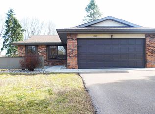6381 Oakwood Rd, Woodbury, MN 55125