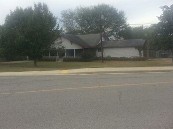 3rd image of 218 Gilmer Ave