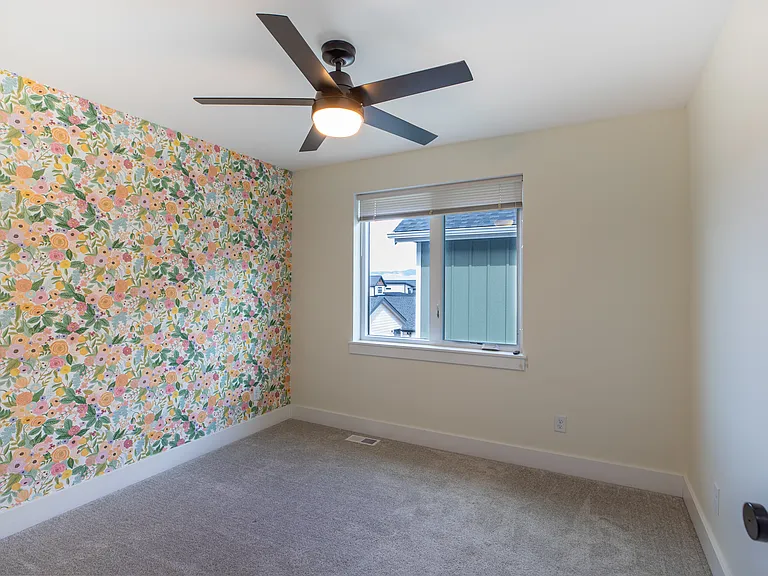 10708 Willow Ave — Photo 14