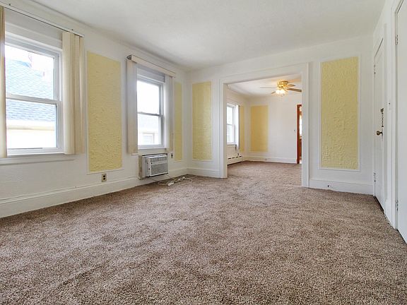 3rd image of 82 Belmont Ave #2