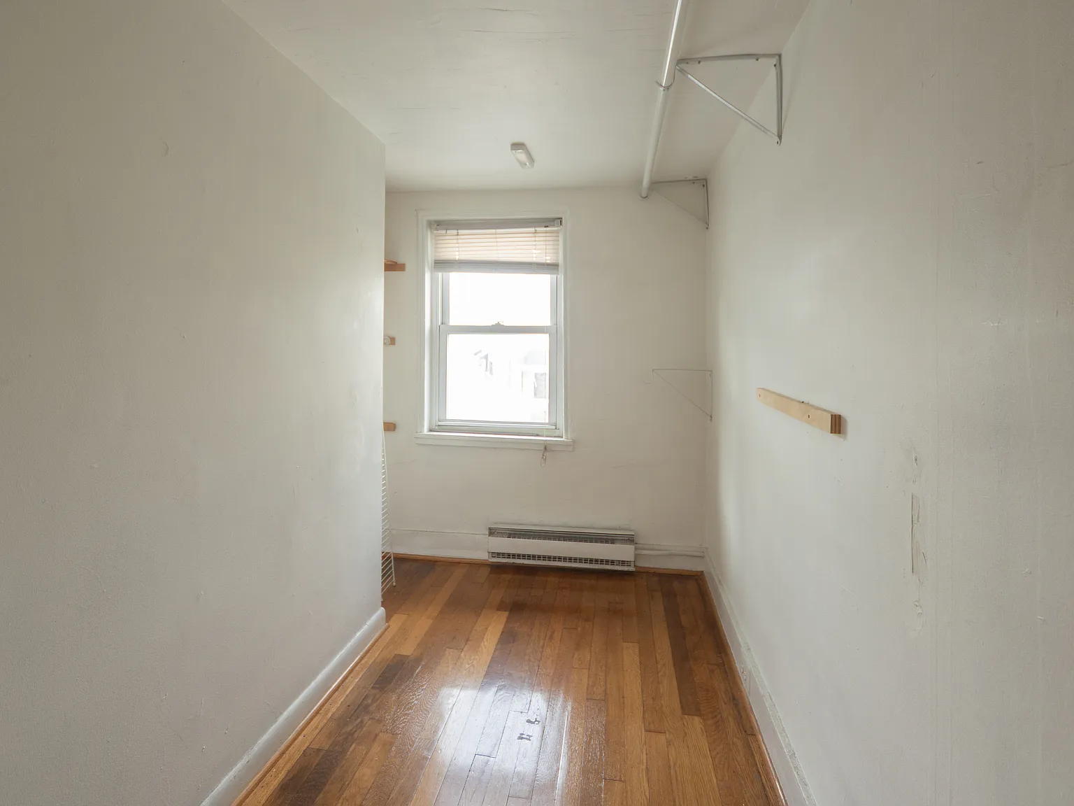 2 bed, 1200 sqft, $1,400 — Photo 3