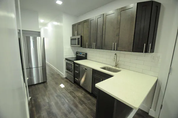 Rented by EXR | media 16