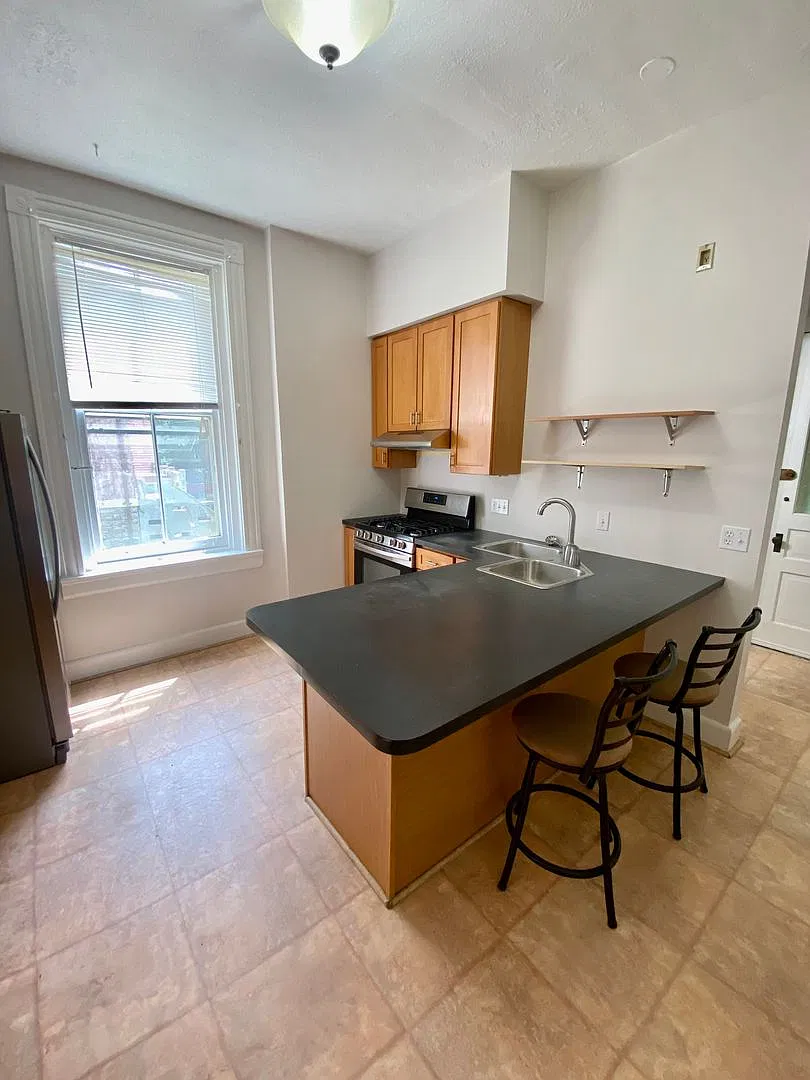 5 Bed/ 3 Bath on Parker Mins from UC for Only $775/pp ($3,875/mo) — Photo 4