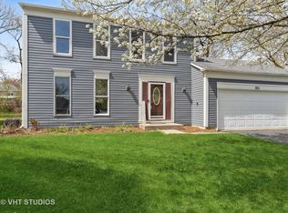 821 Timberwood Ln, Algonquin, IL