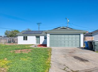 1167 Cling Cir, Hanford, CA 93230