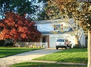 26316 Redwood Dr, Olmsted Falls, OH 44138