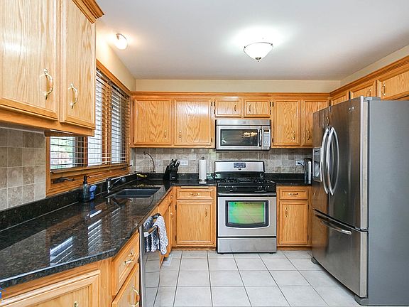 4th image of 19430 Cranfield Ln