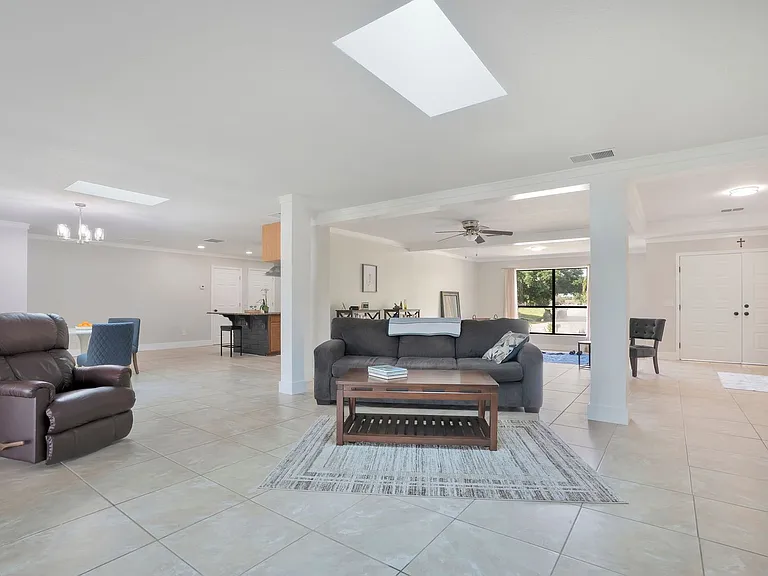 2724 Ardon Ave — Photo 5