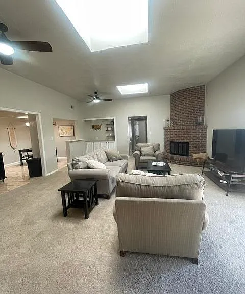 13012 Alice Ave NE — Photo 2