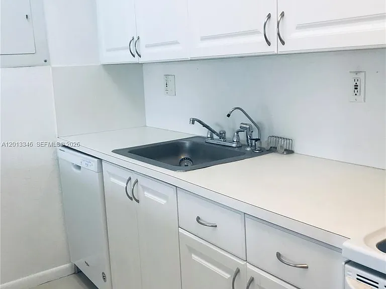17600 NW 68th Ave #B3006 — Photo 5