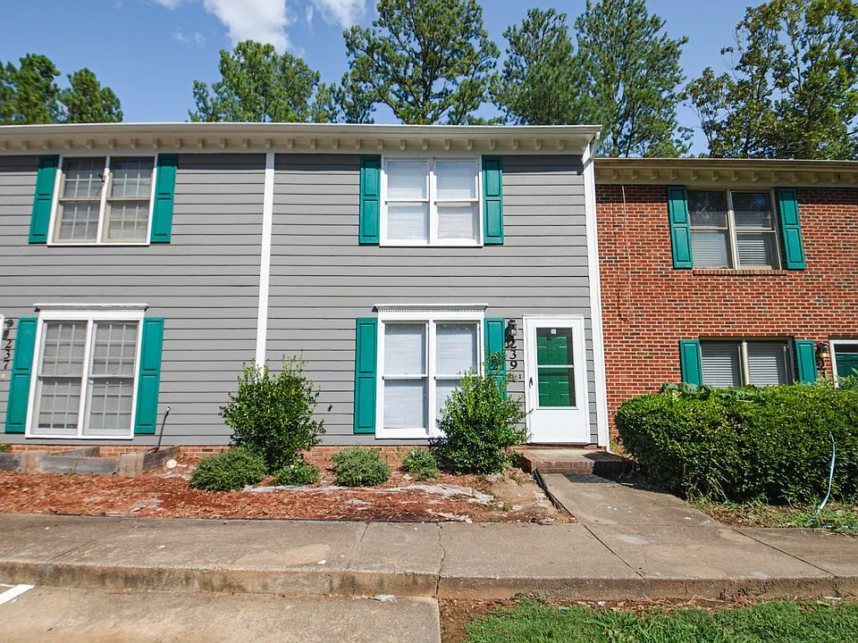 239 Bridgefield Pl #1