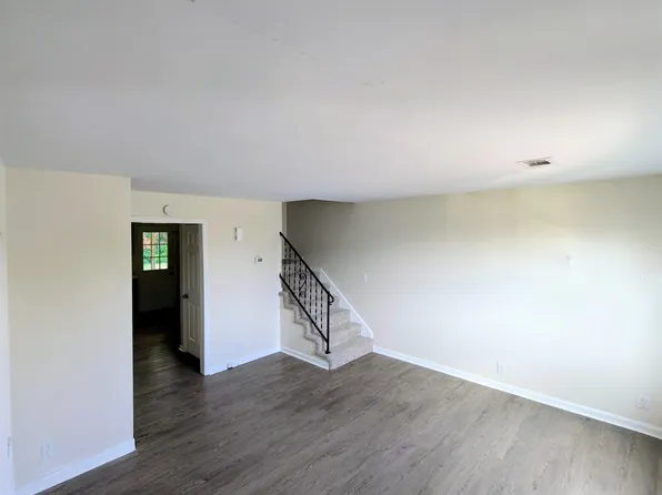 329 Lake Farm Rd, Smyrna, TN