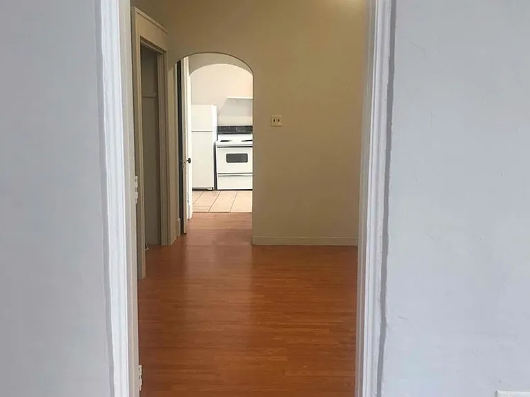 3300 Jefferson Ave — Photo 4