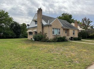 266 W 24th St, Holland, MI 49423