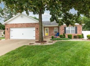 312 Lakewood Ct, Brighton, IL 62012