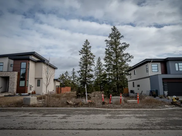 1267 Prairie Rose Dr, Kamloops, BC V2E 0B4