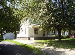 1127 Rockwell St, Kewanee, IL 61443
