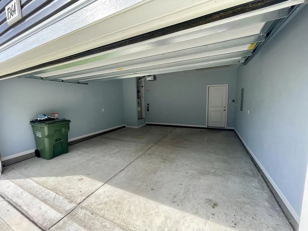 1364 McNeill Pond Rd — Photo 2