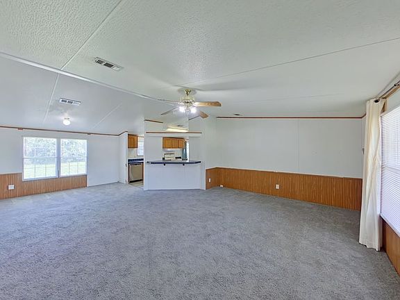 3rd image of 8204 Verano St