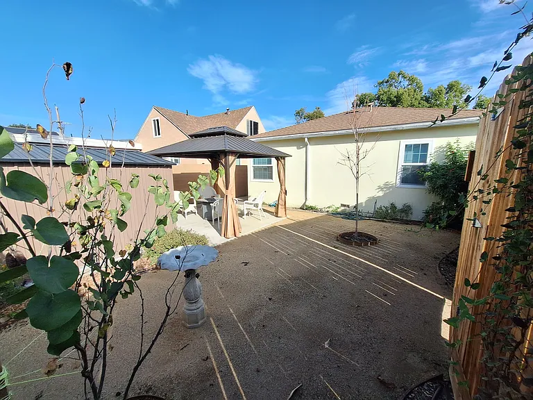 1731 N Lincoln St — Photo 18