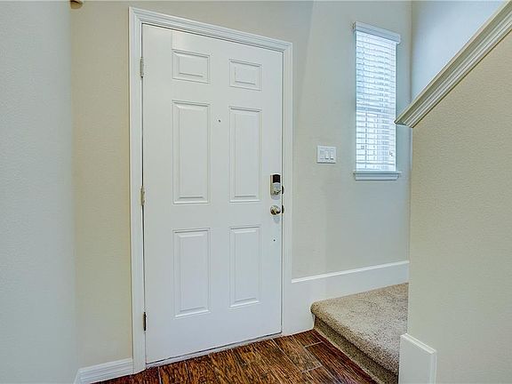 5th image of 1091 Taramundi Dr