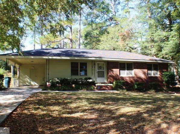 1306 Edgewood Dr, Dublin, GA 31021