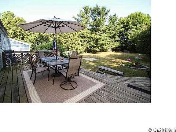 3rd image of 41 Thistlewood Ln