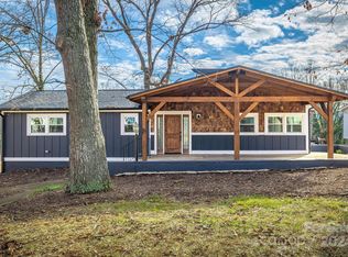 223 W Park Dr, Morganton, NC 28655