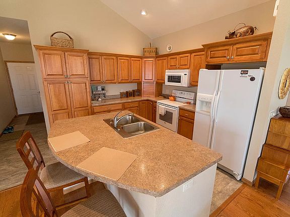 Photos of similar floor plan