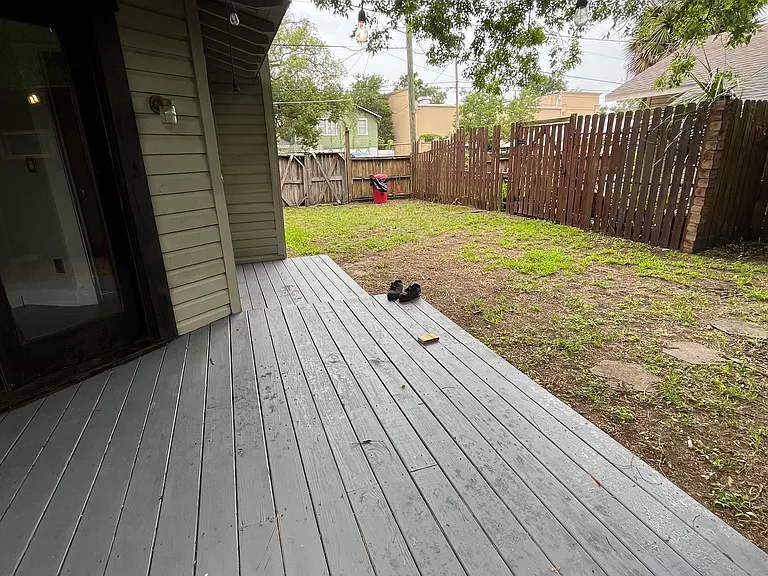 2263 Gilmore St — Photo 39