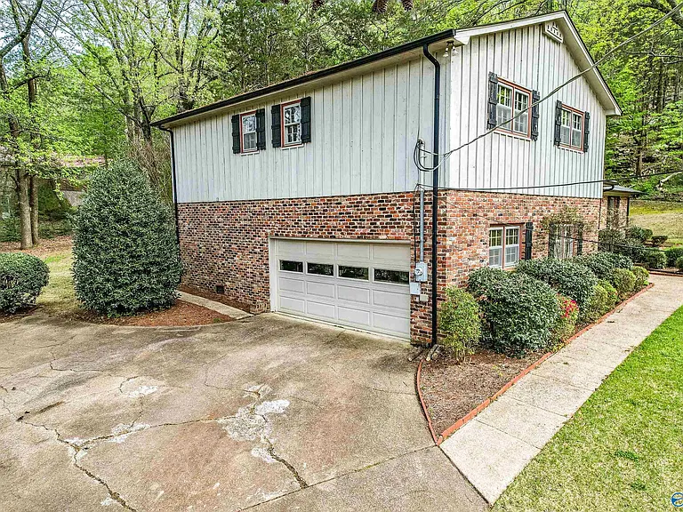 8013 Tea Garden Rd SE — Photo 4