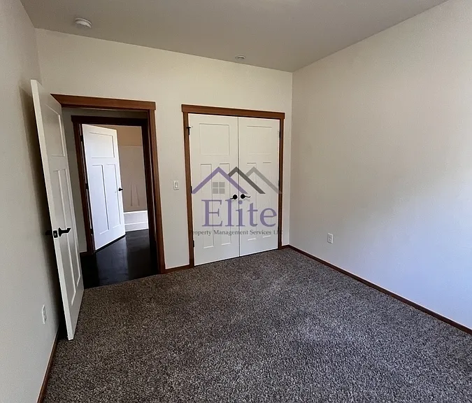 251 W Berry Ridge Rd — Photo 21