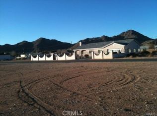 15542 Kiamichi Rd, Apple Valley, CA 92307