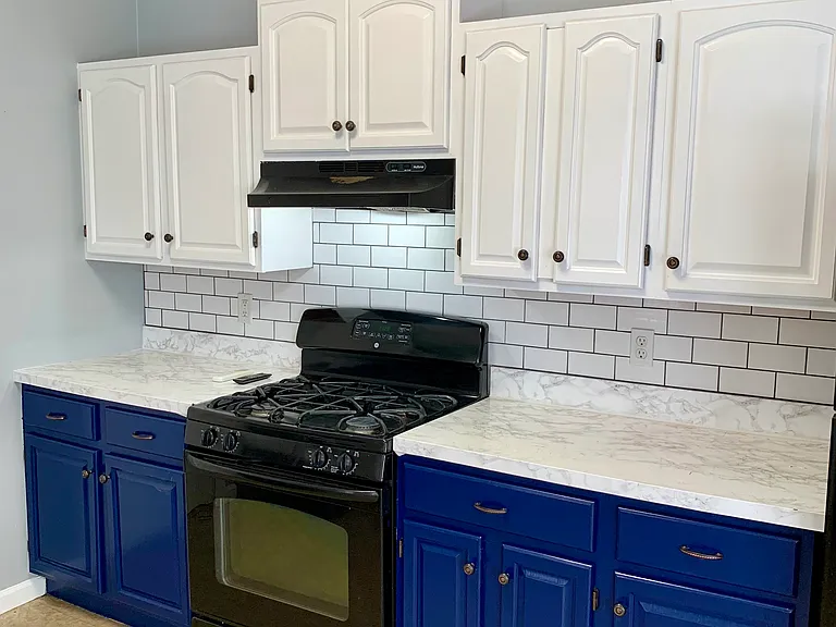 22 W James St #1 — Photo 11