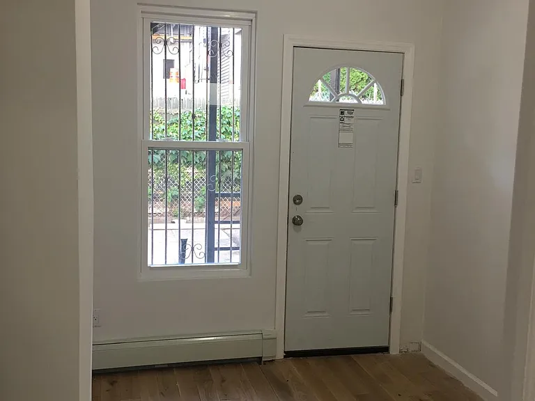 1823 Amethyst St #1 — Photo 10