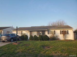 1427 Williams St, Cahokia, IL 62206