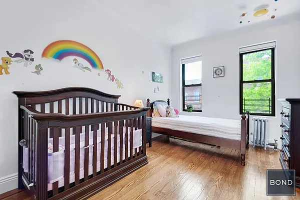 Sold by Bond New York | media 16