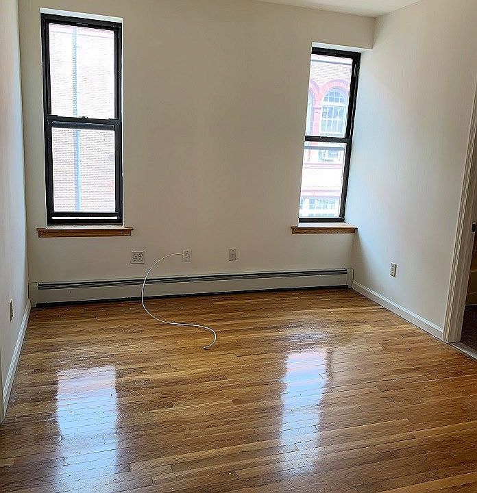 1st image of 41 Orchard St #5A