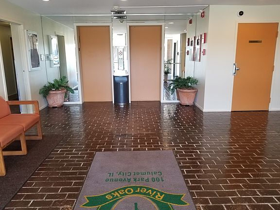 3rd image of 100 Park Ave APT 513