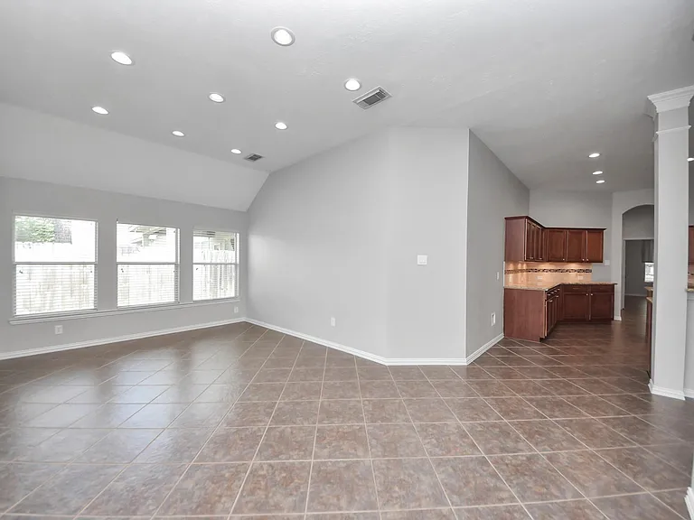 18403 Sierra Falls Ct — Photo 23