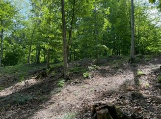 1715 Foxcroft Ct, Harbor Springs, MI 49740