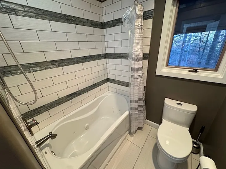 247 Bruce Rd — Photo 17