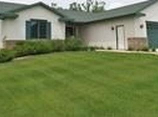 1009 Windhill St, Onalaska, WI 54650