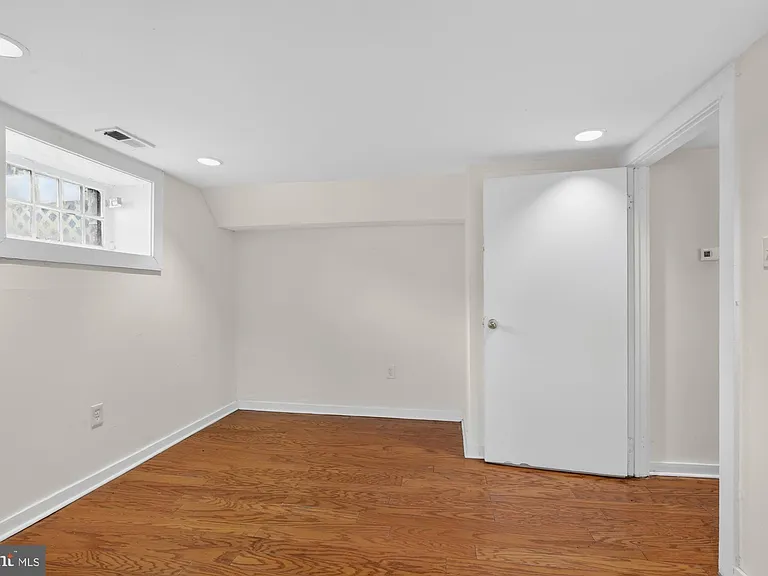 3512 Lancaster Ave #1W — Photo 22