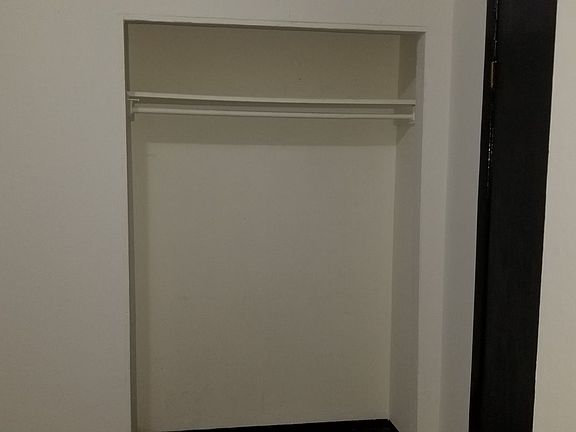 4th image of 891 Pacific St #3