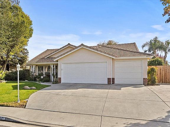 3rd image of 9821 Blackfoot Dr