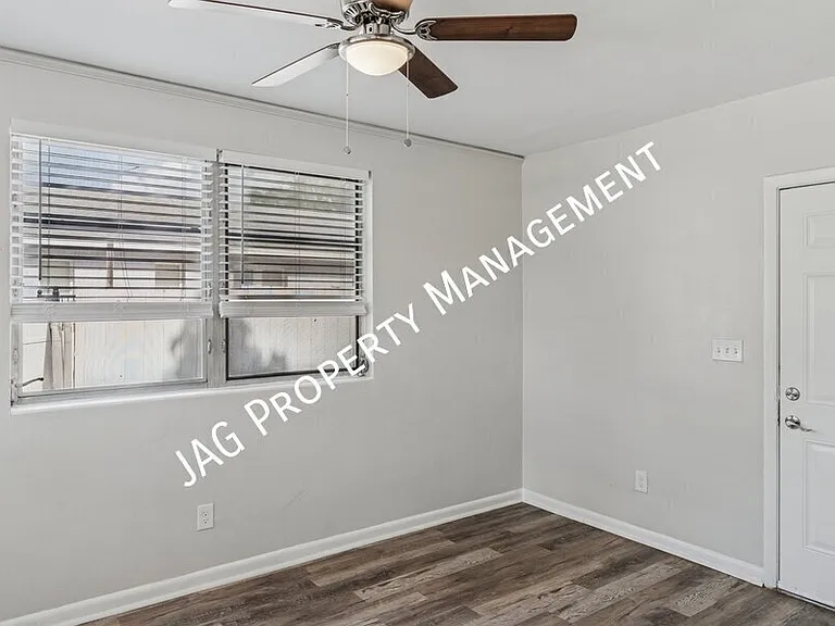 1123 Lasalle St #1 — Photo 12